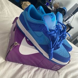 Nike Dunks Blue Raspberry